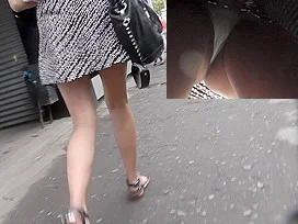 Amazing upskirt porn shows amateur beauty