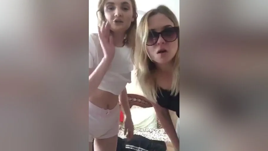 Hot teens 18+ Teasing On Periscope