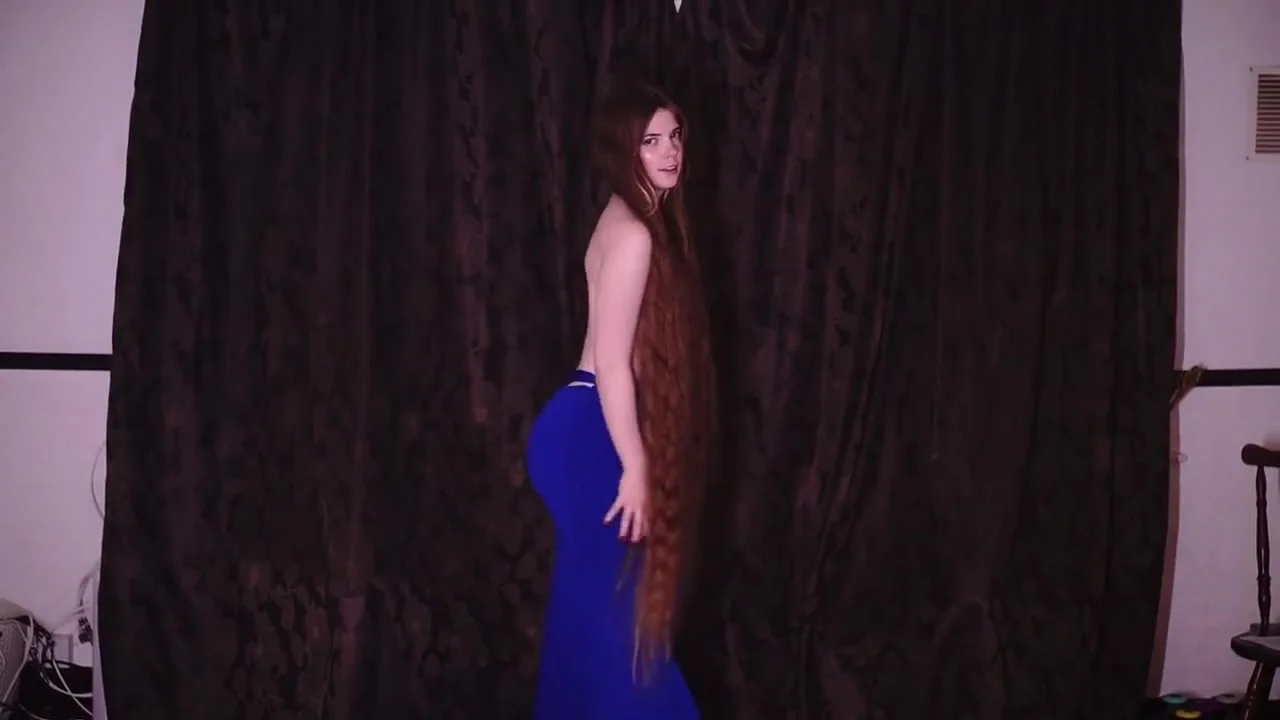 Longhairluna - Posh British Exotic Dancer Burlesque Bts