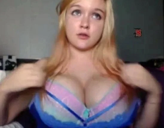 Big Boobs Angeldust on Webcam Shows Her Natural Assets