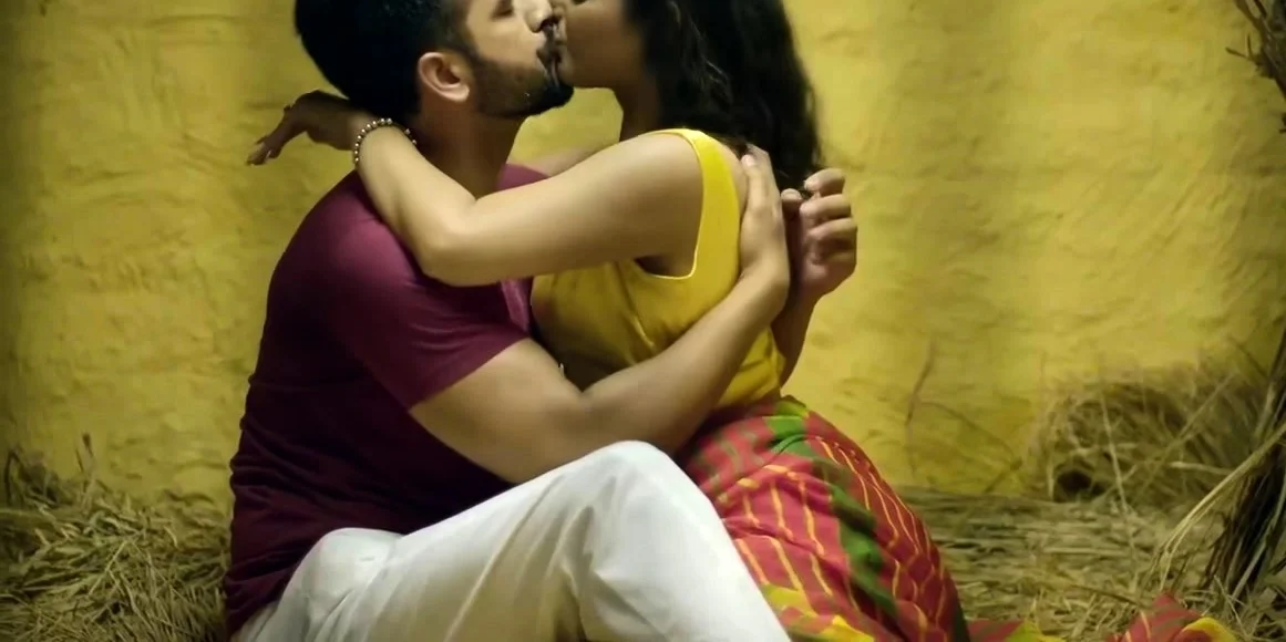 Sleaze indian milf has A load of peak all over moth