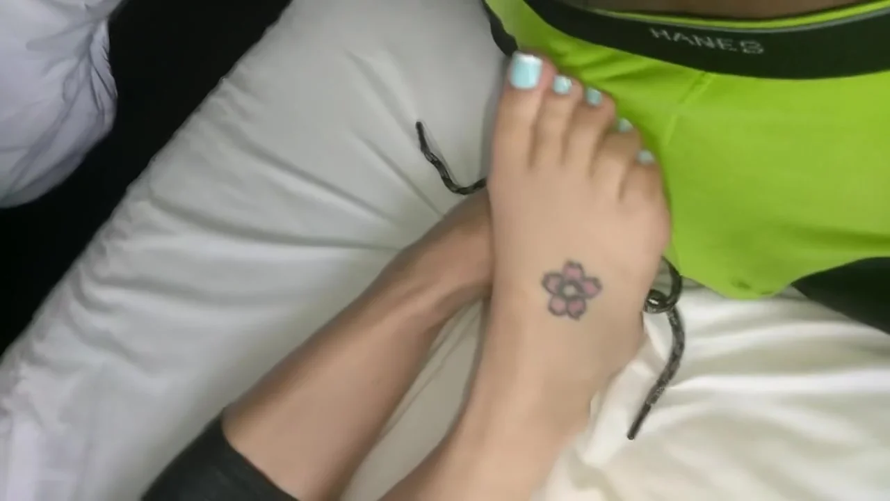 Ashley Soles Footjob 1