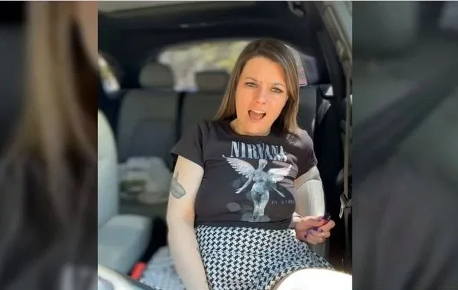 Masturbating in her car with vibrator plus dildo