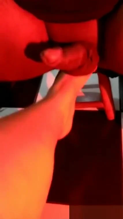 Balls VS Foot - ballbusting