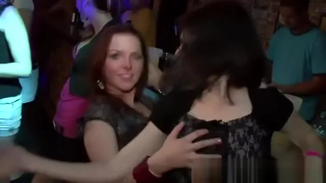 Real teens 18+ get public cumshot at party