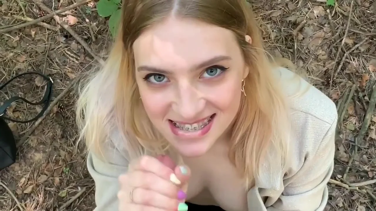 Blow job in the forest by little barbie