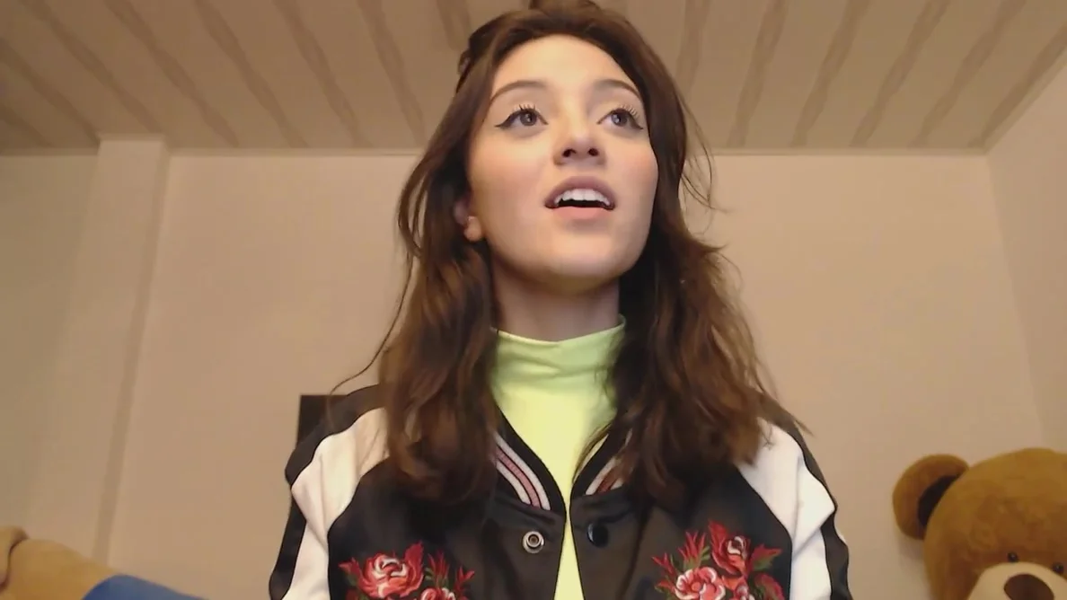 Hey Step daddy Let Me Sit On Your Face With My Bubble Butt And Wa