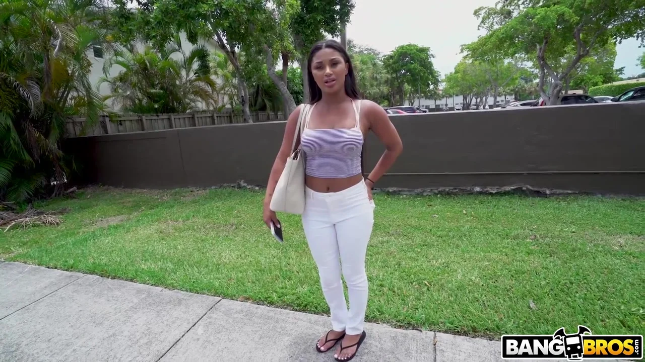 Sommer Isabella, Mr. Pete Dating Advice On The Bus / 29.8.2018