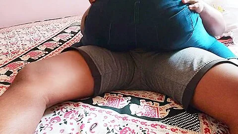 Hot Teen Sex Hote Room කොල්ලා බලෙන් කරනවා කෙල්ලට මෝල් ක්ලාස් කට් කරලා රූම් ගියා