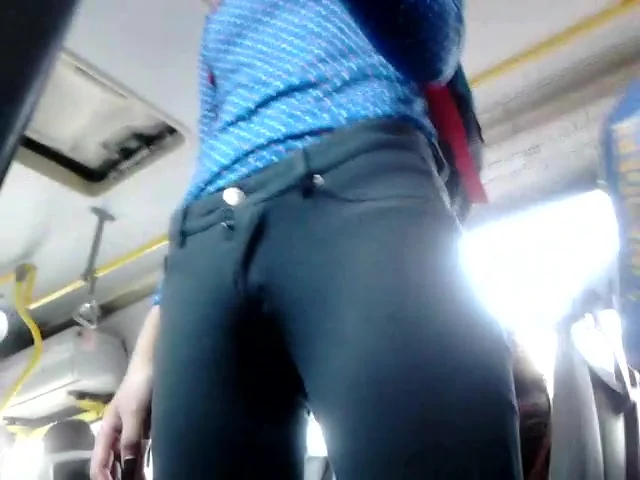 Colombian slim girl shows her cameltoe