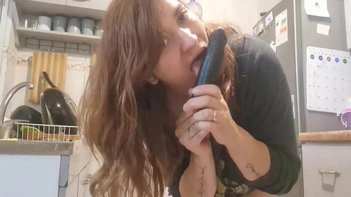 Step mommy Masturbates When She Notices The Camera