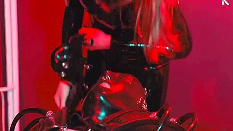 For The In Bodybag And Heavy Rubber Mask - Rubber Slave