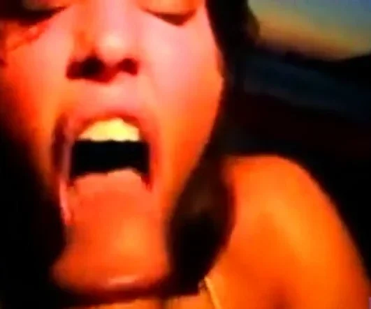 she sucks and swallows on vacation