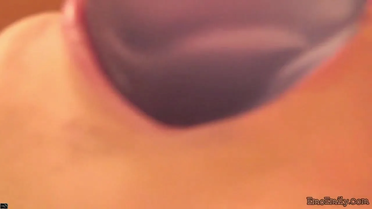 Emo Emily Fingering and Big Dildo