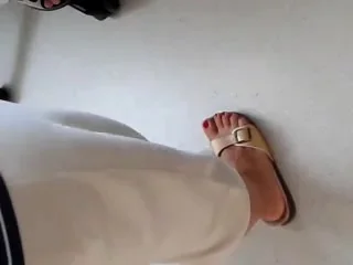 Public Feet 51