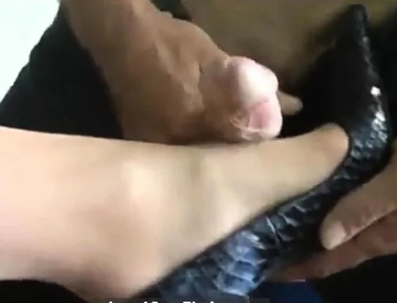 Shoe Fetish Webcam Show with Pussy Tease