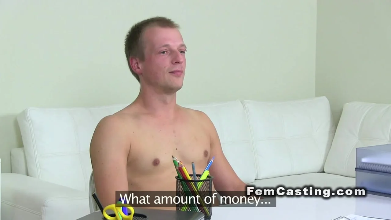 Agent sucks cock on the couch