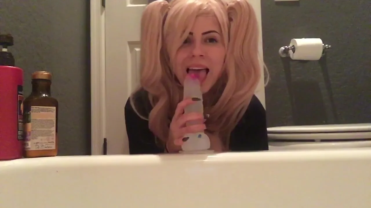Thick Thighs, Fat Ass, Cherry Poppin on my Bath