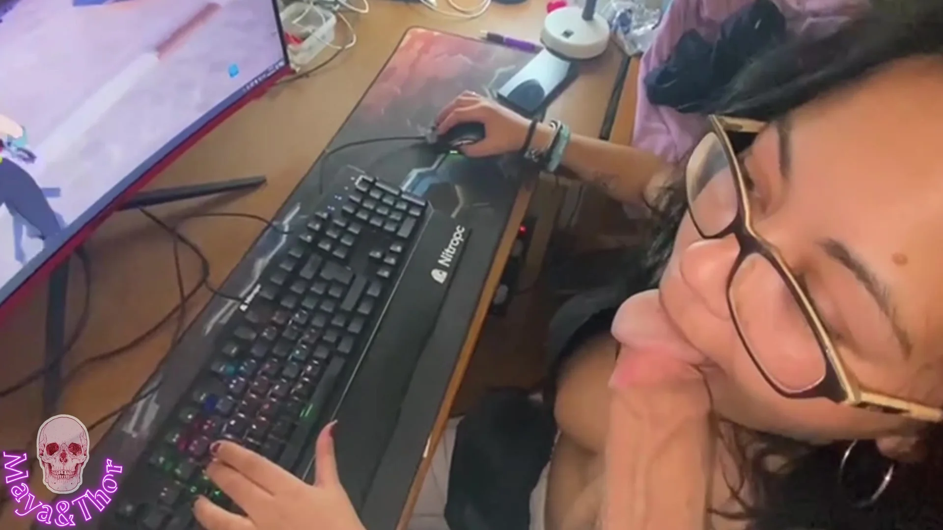 Gamer Girl And M A - Busty Sucks It Like A Fucking Playing Fortnite