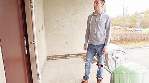 Bi threeway spunk blonde