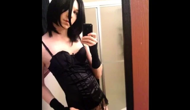 Sissy Love - Dress'in Up  (Amateur crossdresser PMV)