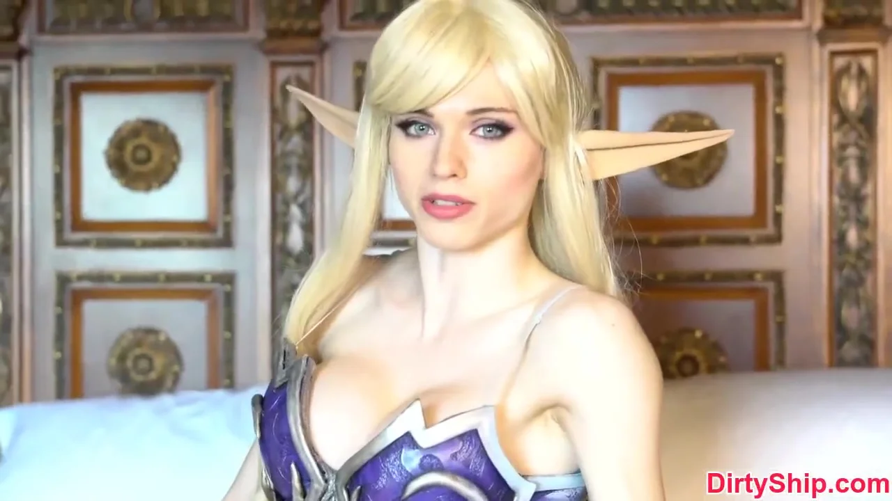 Amouranth Sylvanas Cosplay Video