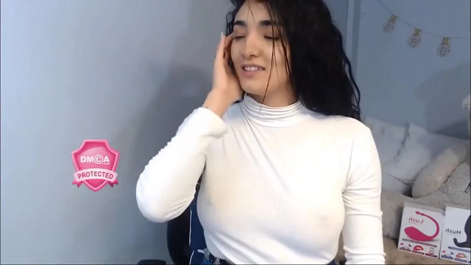 Cute Latina teen 18+ Flashes Big Tits In Front Of Webcam