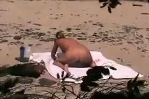 provokes Voyeur