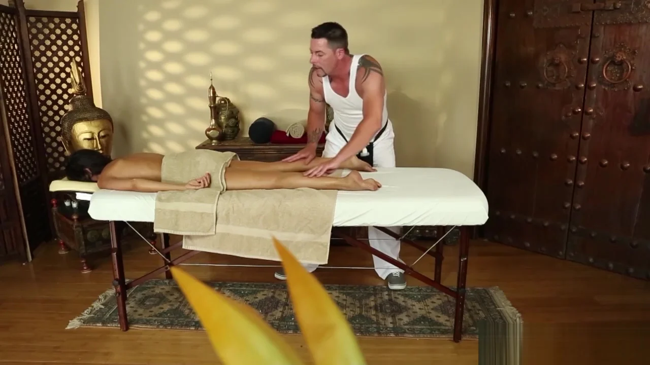 Sexy latina babe massage