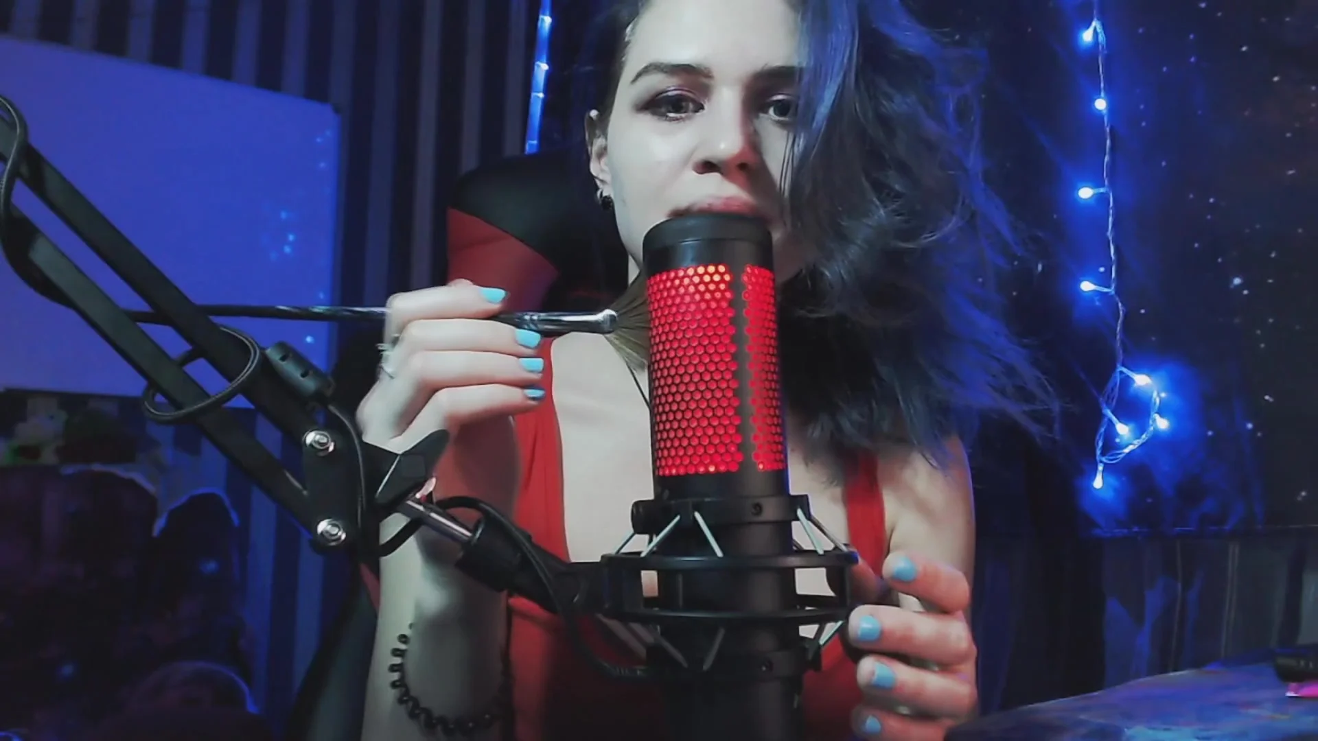 Asmr Stroking With A Brush