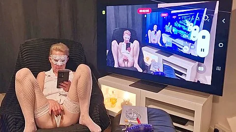 I Watch Porn On My Phone And Massage My Vagina