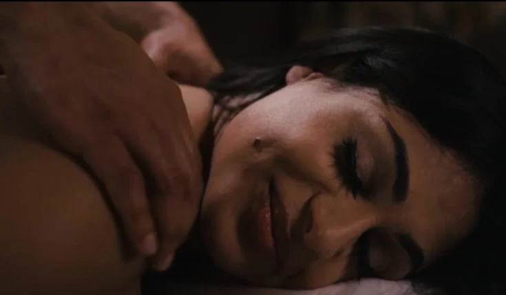 TS Eva does massage anal sex with dude