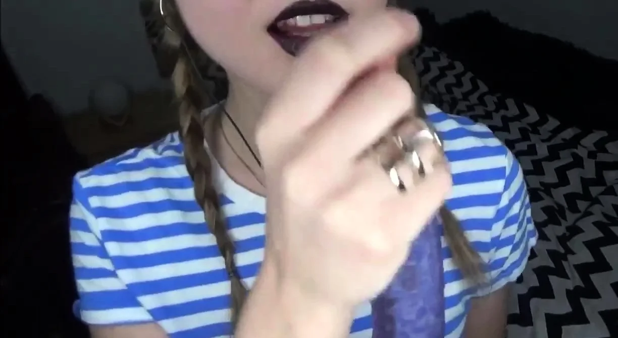 Peas And Pies Black Lipstick Handjob ASMR Video