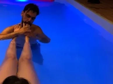Mistress Nara Neveu - Fetish Couple Summer Vacation