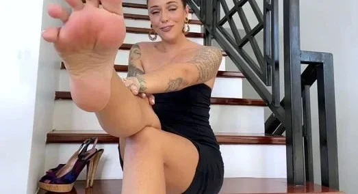 KaylaJaneDanger - Pre-Date Foot Cuckold Ritual