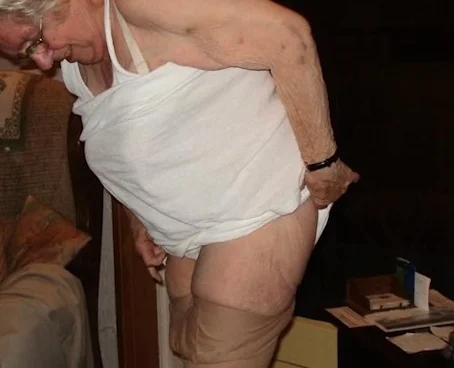 ILOVEGRANNY Self Made Granny And Milfs In Amateur Nudes