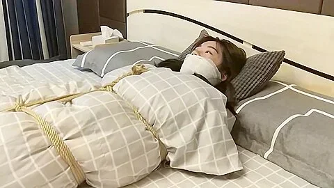 Chinese blanket bondage 2