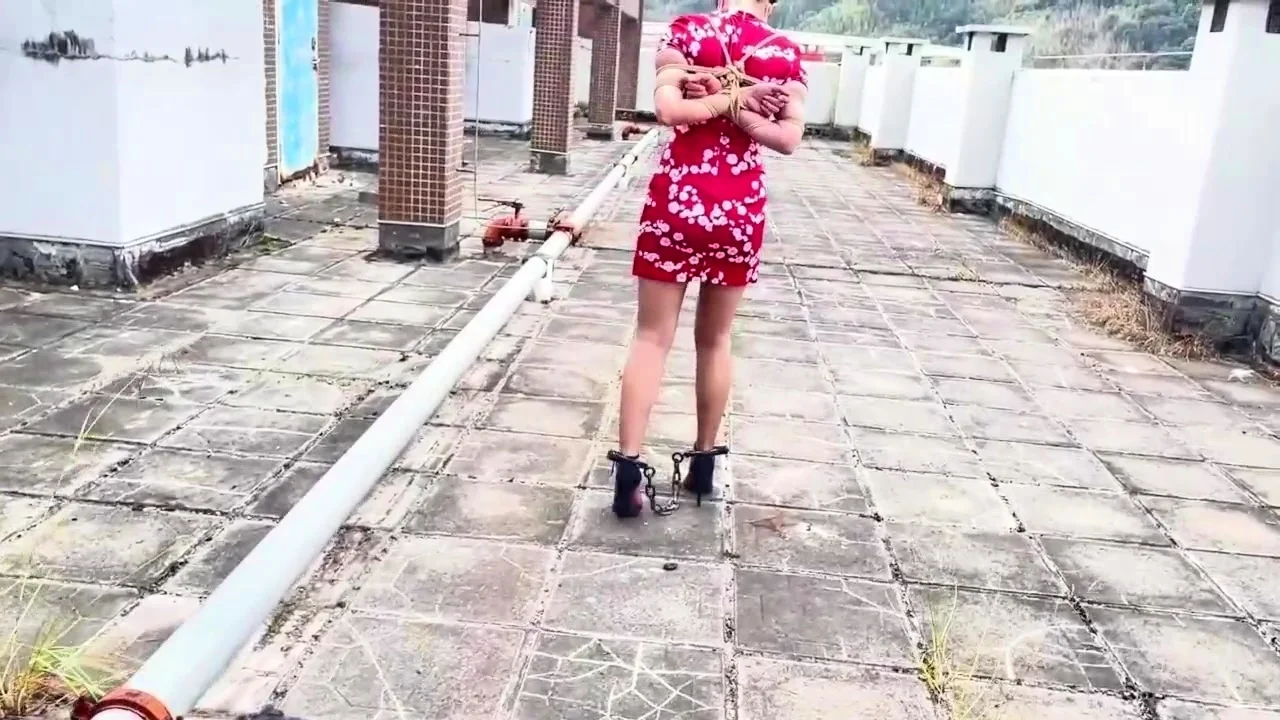 Chinese cheongsam girl bondage