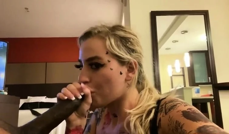 Kinky tattooed French slut in homemade interracial hardcore
