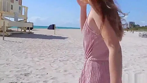 Girl flash ass in beach