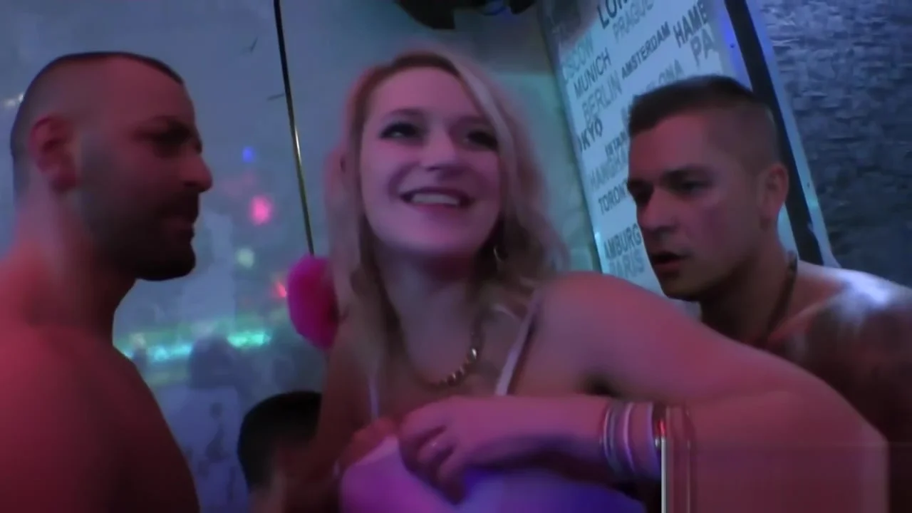 Real cfnm teenager 18+ suck
