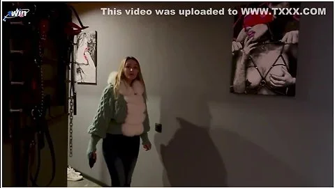 Addition. My Best Friends Step mom Turned Out To Be Very Hospitable And A Milf. (christmas Special 1win) - Family Therapy