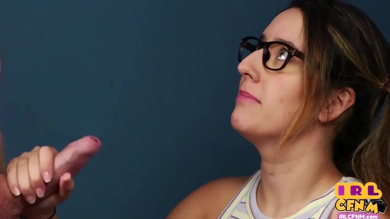 Amateur CFNM GF with glasses sucks cock till cumshot