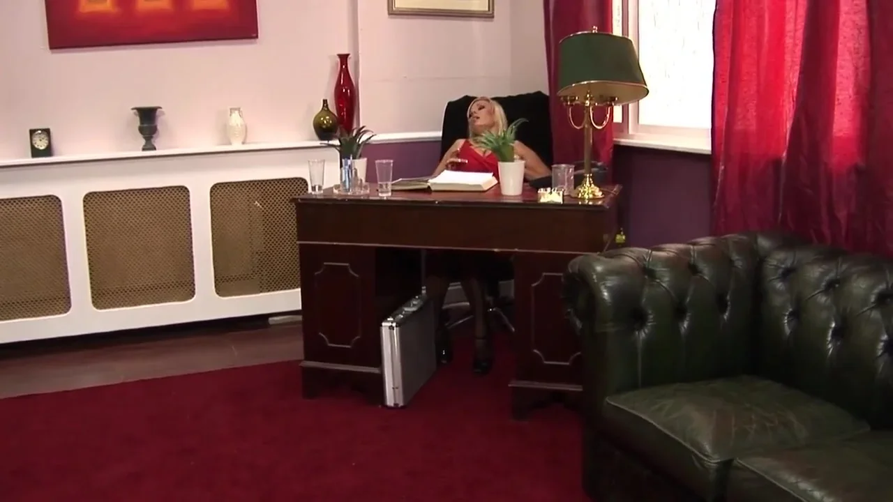 Michelle Thorne And Jem Stone In Lesbian With And Are Milfs