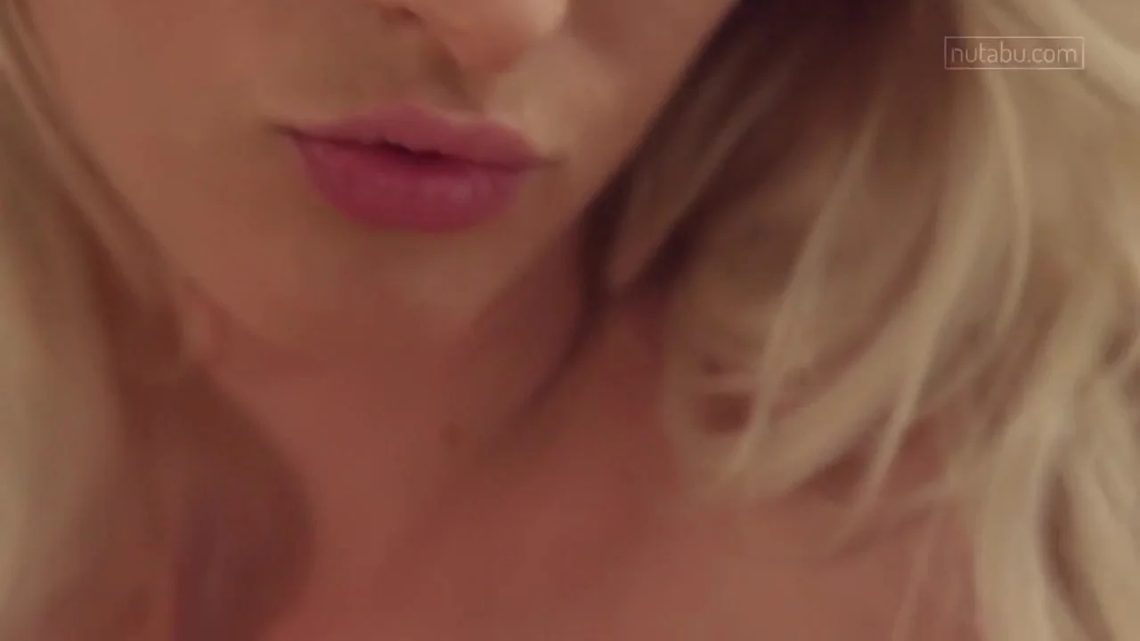 A Cucumber In The Pussy For This Blonde