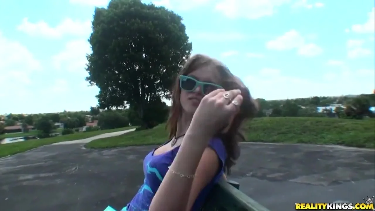 Park Pussy With Zoey Oneill