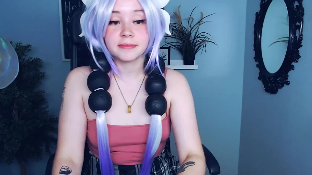 18 yo European teen 18+ is so cute with purple hair