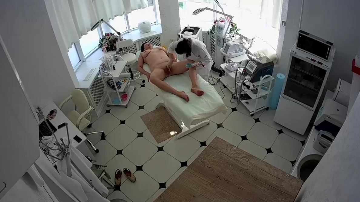 . Beauty salon, waxing pussy and ass Step mom