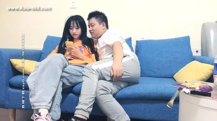 chinese man fucking callgirl in hotel.147