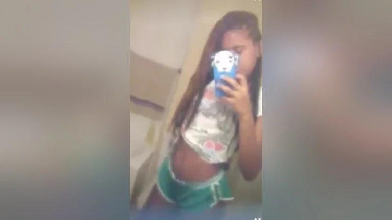 Cute Ebony Girl In Green Shorts